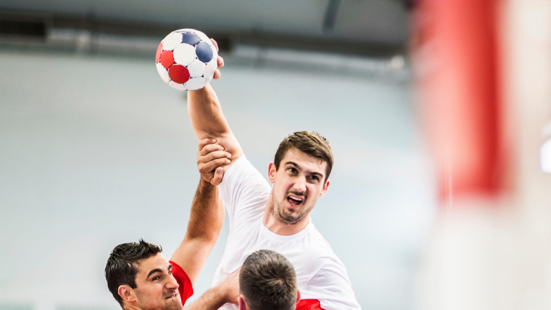 permainan bola tangan mirip dengan permainan